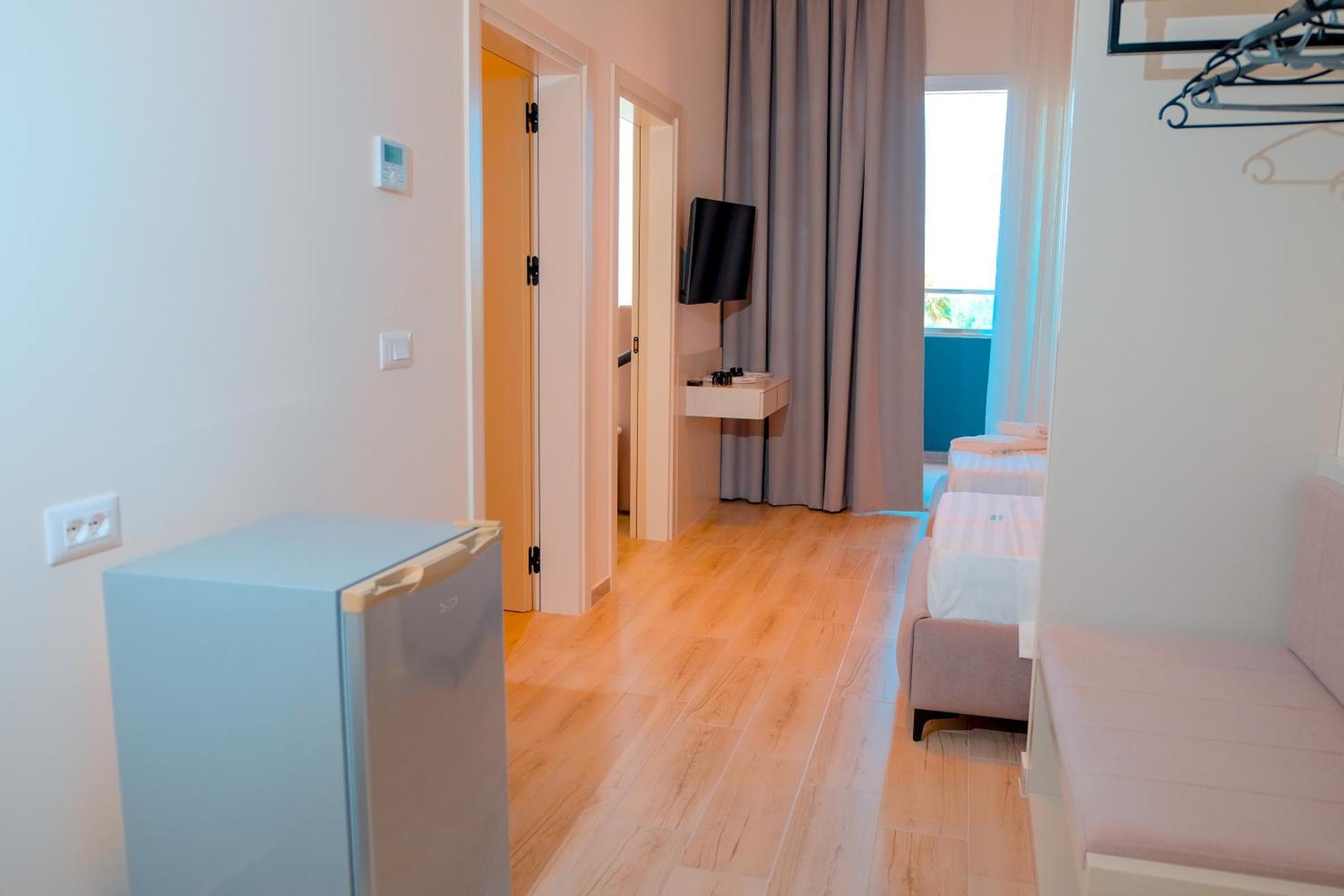 Laid Hotel Vlorë Εξωτερικό φωτογραφία