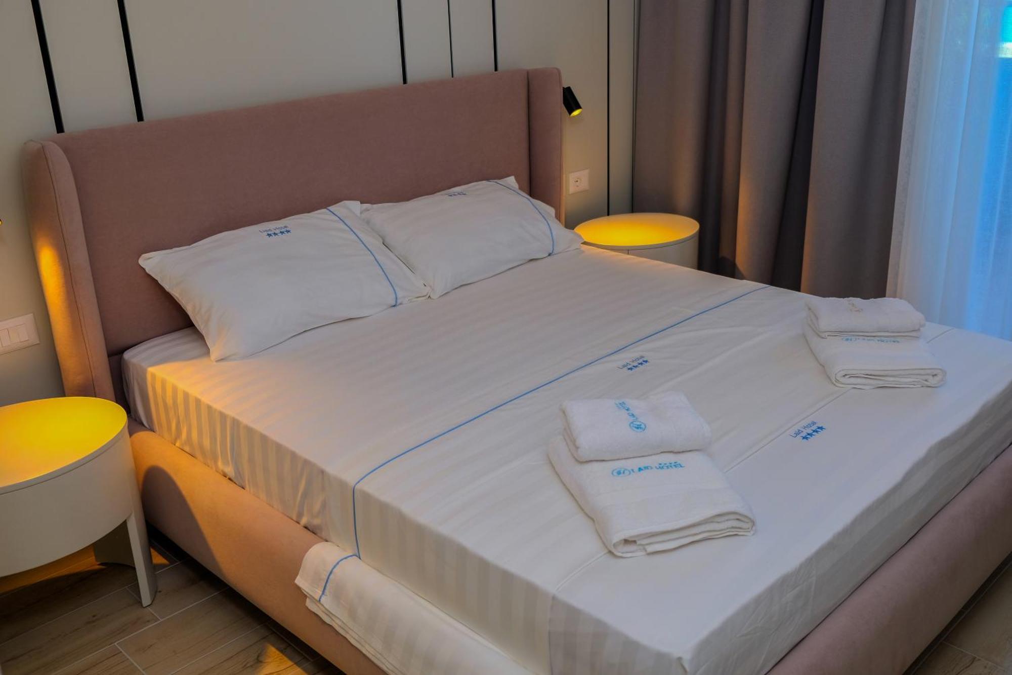 Laid Hotel Vlorë Εξωτερικό φωτογραφία