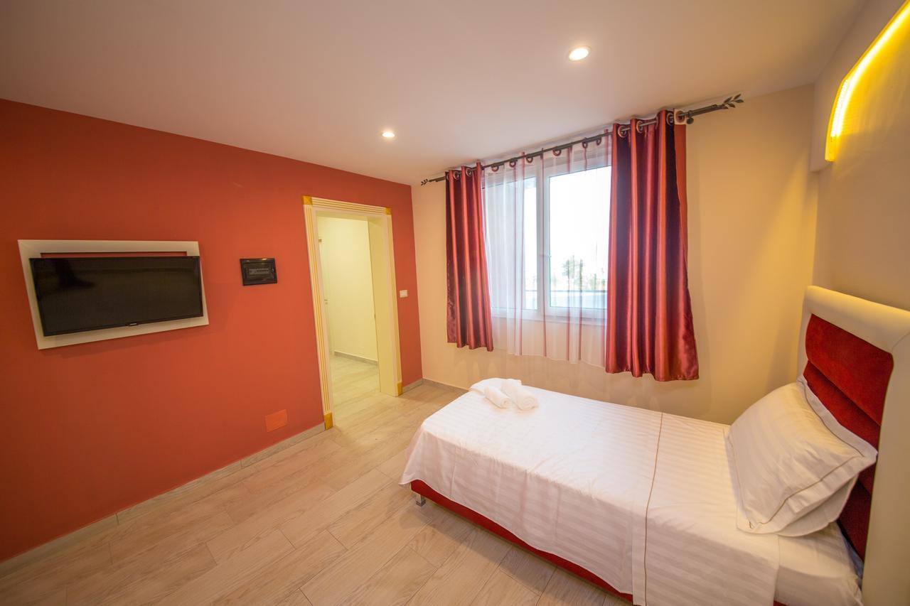 Laid Hotel Vlorë Εξωτερικό φωτογραφία