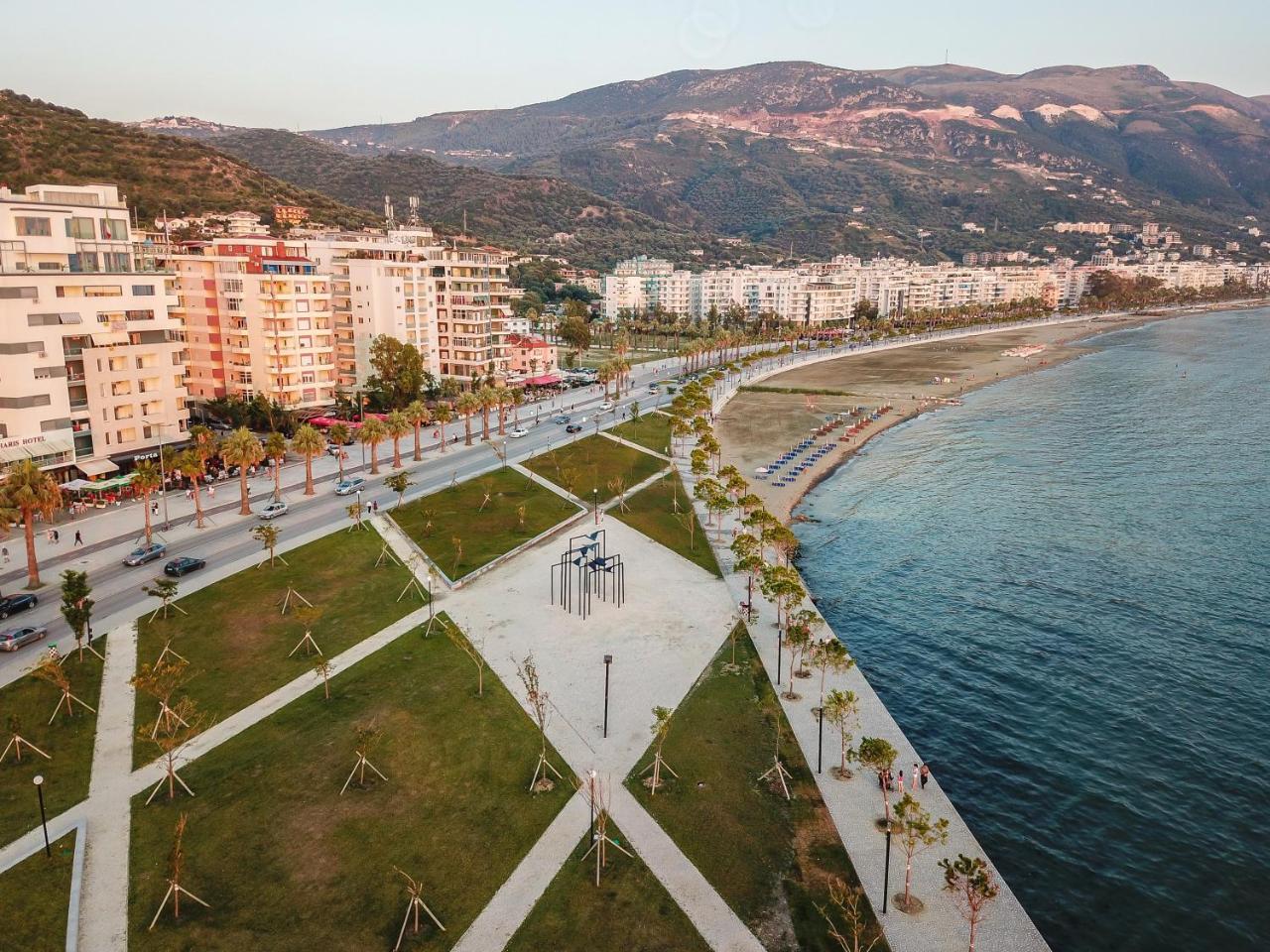 Laid Hotel Vlorë Εξωτερικό φωτογραφία