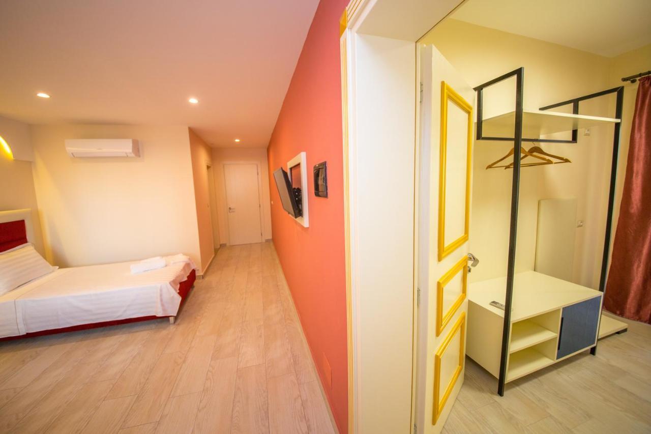 Laid Hotel Vlorë Εξωτερικό φωτογραφία